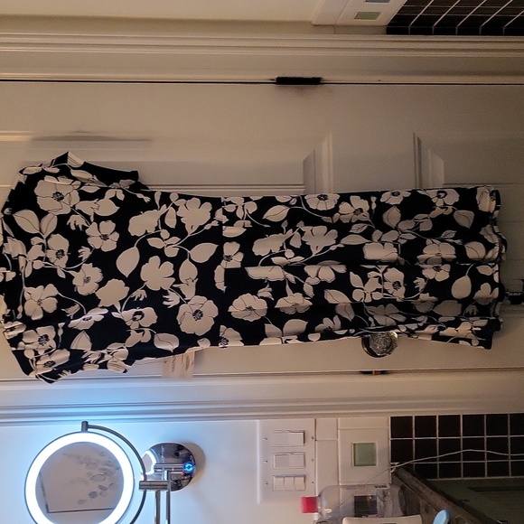 Liz Claiborne Blue Floral Dress, Women's Medium, NWT - Picture 2 of 4